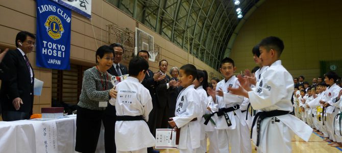 第6回法政ライオンズクラブ杯ジュニア空手道大会 2月12日 法政大学多摩キャンパス総合体育館 第6回法政ライオンズクラブ杯ジュニア空手道大会 2月12日 法政大学多摩キャンパス総合体育館