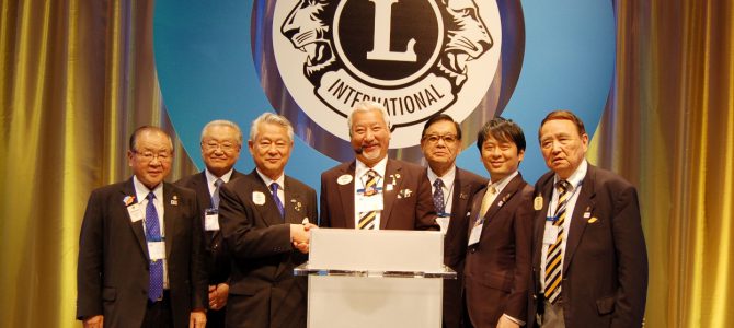 第100回シカゴ国際大会開会式(1日目総会) 7月2日(日) 第100回シカゴ国際大会開会式(1日目総会) 7月2日(日)