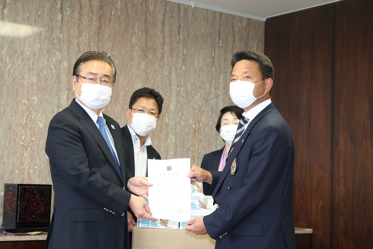 八王子市にマスク１０,０００枚寄贈　５月１４日　　東京八王子高尾ＬＣ画像3